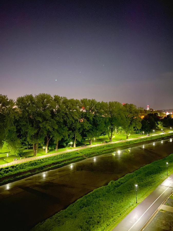 Capital Towers - Apartament Modern Z Widokiem Na Rzeke Rzeszów Buitenkant foto